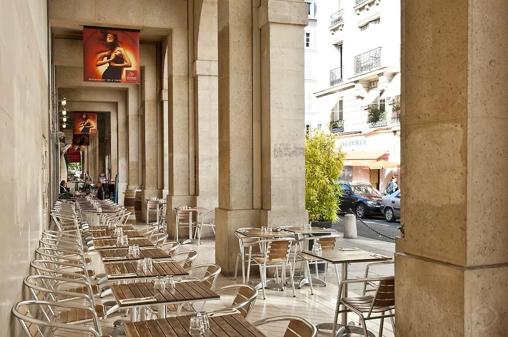 Chic Saint Germain Apartment Paris