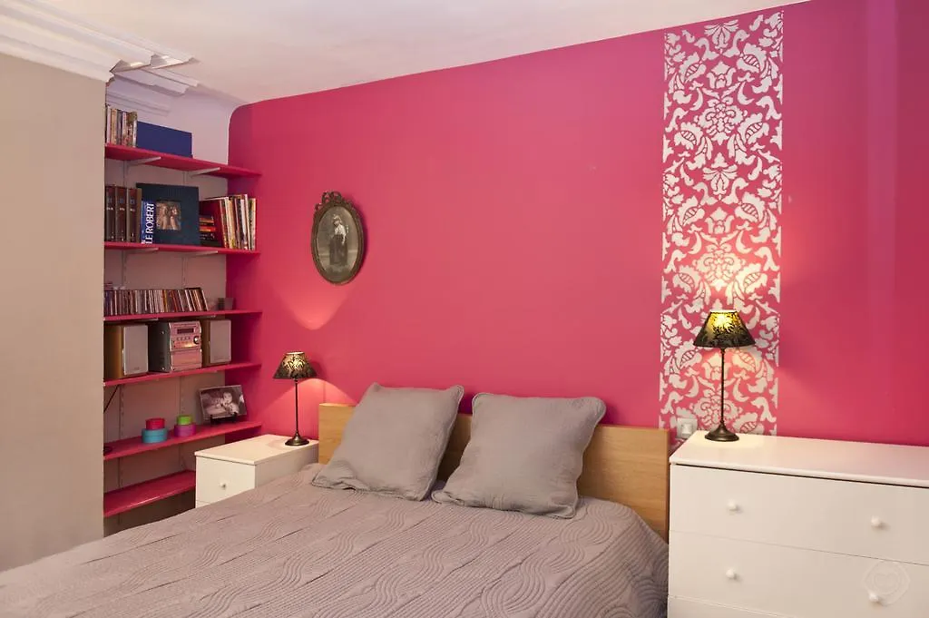 Chic Saint Germain Apartment パリ
