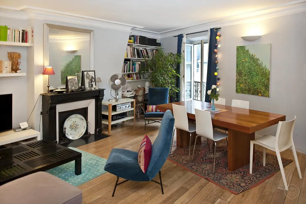 Chic Saint Germain Apartment パリ